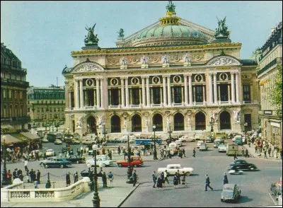 Dans quel arrondissement se trouve l'opéra Garnier ?