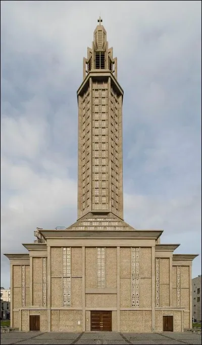 Quel est ce bâtiment lié au souvenir de la Seconde Guerre mondiale ?