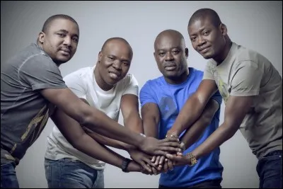 Magic System a fait un remix de "Magic in the air", façon Bleus.