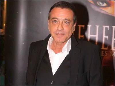 C'est une marque de nourriture pour chat de l'entreprise « Purina ».