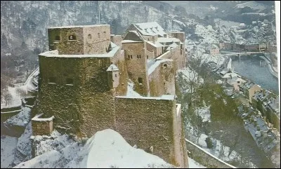 Et voici le château de...