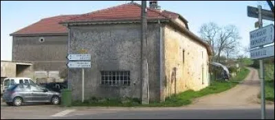 Petit village Vosgien de 79 habitants, Pleuvezain se situe dans l'ancienne r&eacute;gion ...