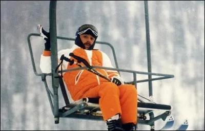 Et nous avons eu envie d'entonner cette chanson de Michel Blanc dans "Les bronzés font du ski", sur l'air d'"Etoile des neiges" :