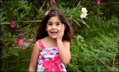 Ta mère te force à jouer avec ton petit frère.