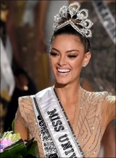 Demi-Leigh Nel-Peters est la 66e Miss Univers &eacute;lue en 2017. Quel pays repr&eacute;sentait-elle ?