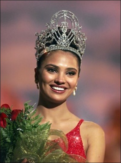 Lara Dutta est la 49e Miss Univers élue en 2000. Quel pays représentait-elle ?
