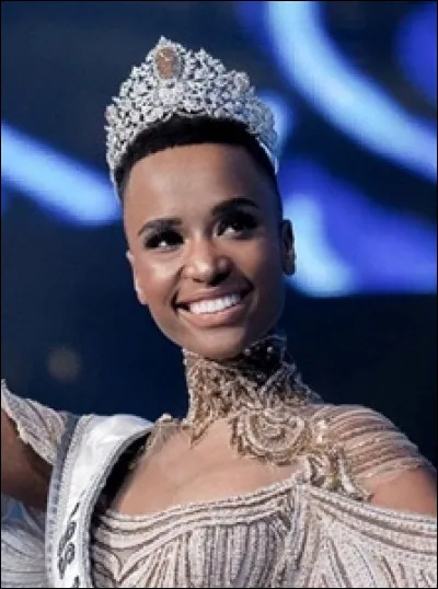Zozibini Tunzi est la 68e Miss Univers &eacute;lue en 2019. Quel pays repr&eacute;sentait-elle ?