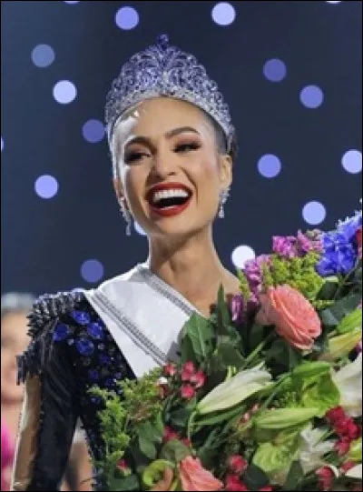R'Bonney Gabriel est la 71e Miss Univers &eacute;lue en 2022. Quel pays repr&eacute;sentait-elle ?