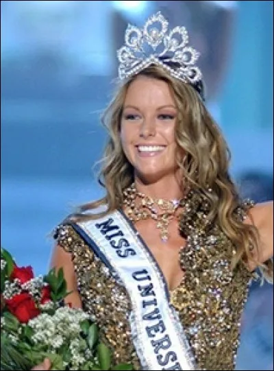 Jennifer Hawkins est la 53e Miss Univers &eacute;lue en 2004. Quel pays repr&eacute;sentait-elle ?