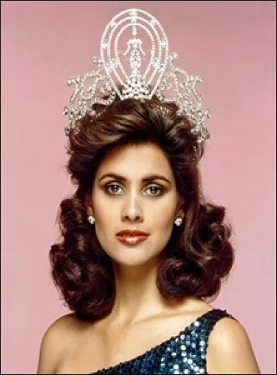 Deborah Carthy-Deu est la 34ème Miss Univers élue en 1985, quel pays représentait-elle ?