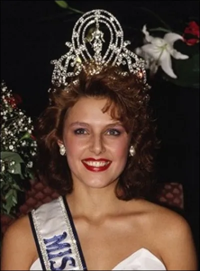 Mona Grudt est la 39ème Miss Univers élue en 1990, quel pays représentait-elle ?