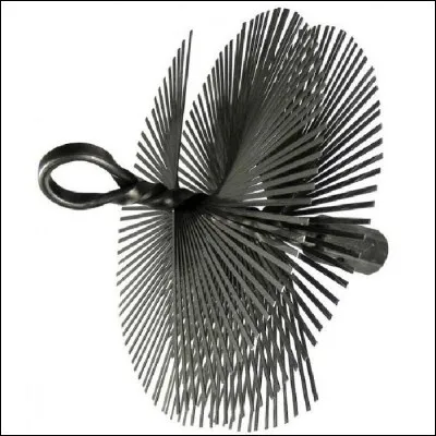 Est d'un abord délicat lorsqu'il se met en boule.