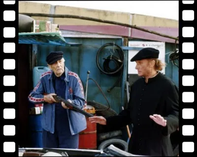 Où travaille Frank Matrix ancien policier, rôle interprété par Johnny, dans le film "La gamine" d'Hervé Palud en 1992 ?