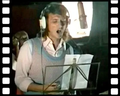 Quel autre chanteur partage avec Johnny le générique du film " L'Aventure c'est l'aventure " de Claude Lelouch en 1972 ?