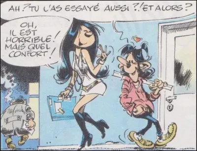 Quelle matière compose le bourrage du divan très design fabriqué par Gaston ?