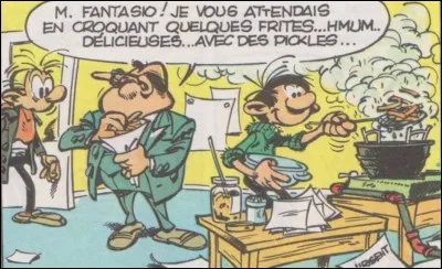 Quel papier Gaston utilise-t-il pour servir des frites et des pickles ?