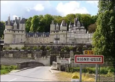 Je vous propose de partir dans le Centre-Val-de-Loire, à la découverte du château d'Ussé, à Rigny-Ussé. Commune de l'arrondissement de Tours, elle se trouve dans le département ...