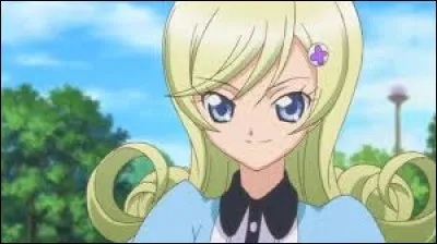 Comment s'appelle cette fille ?