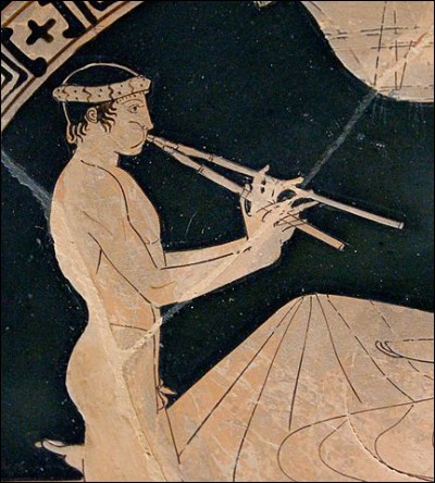 On a longtemps cru que l'objet grec ci-dessus était une flûte ("aulos") : qu'en est-il finalement ?