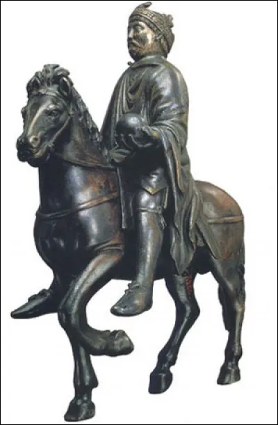 Charlemagne a été sacré empereur le jour de Noël. En quelle année était-ce ?