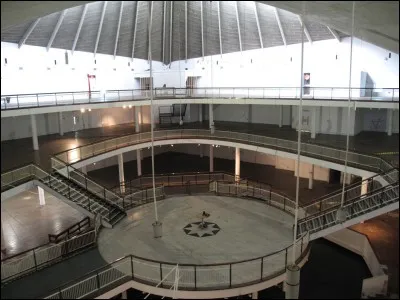 Où se trouvait autrefois le Commonwealth Institute ?