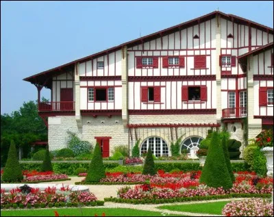 Si on me dit « Eguberri On » pour me souhaiter un joyeux Noël, dans quelle région de France suis-je ?