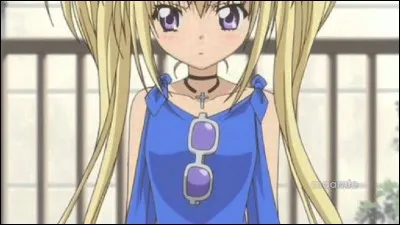 Comment s'appelle cette jolie fille?