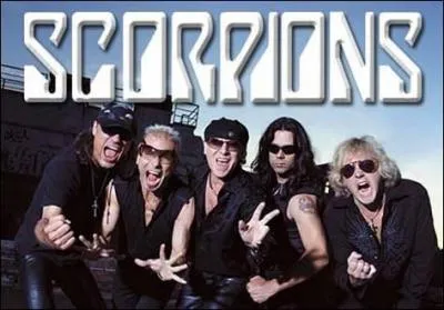 Comment traduit-on la chanson de Scorpions, 'Still loving you' ?