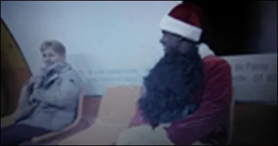 À la fin du clip, que va offrir Black M à la vieille dame ?