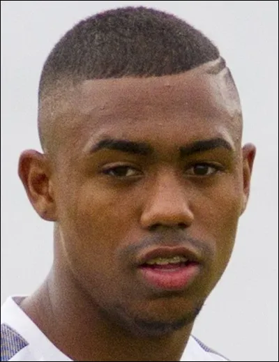 À quel poste joue Malcom ?