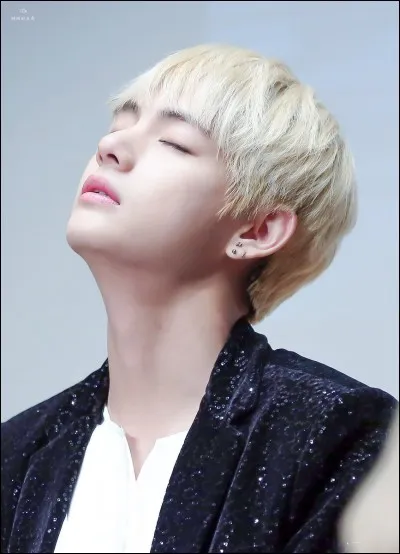 Quelle est la date de naissance de V ?