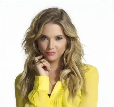 Hanna kissed : ../ Hanna a embrassée...