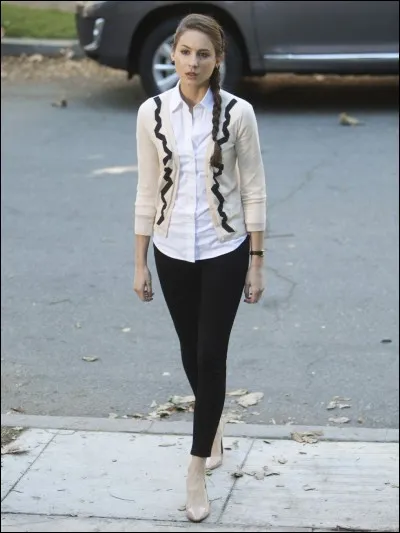 Spencer kissed : ../ Spencer a embrassée...