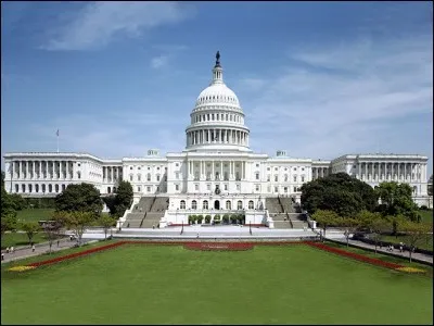 Le mandat présidentiel américain dure 5 ans.