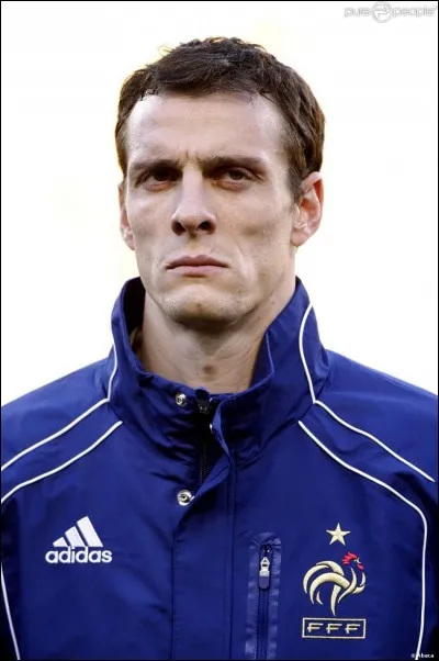 Où jouait Squillaci en 2010 ?