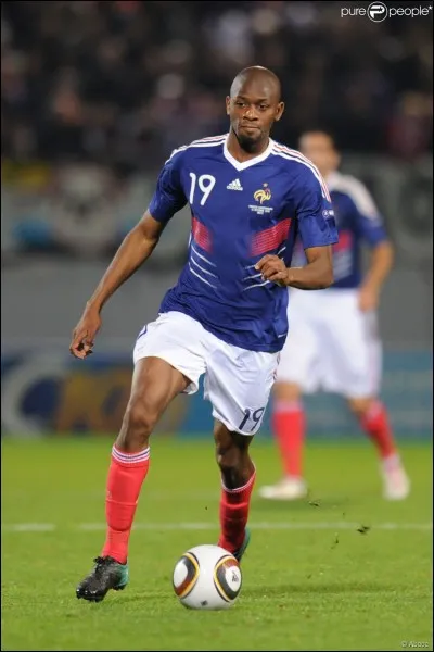 Quelle est la taille d'Abou Diaby ?