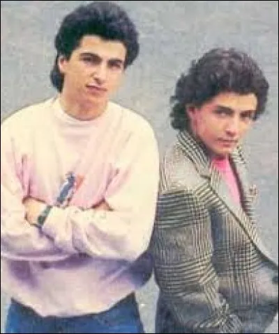 Quel duo a chanté "Est-ce que tu viens pour les vacances ?" en 1988 ?