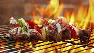 Quel pays a battu en 2017 le record du plus grand barbecue au monde ?