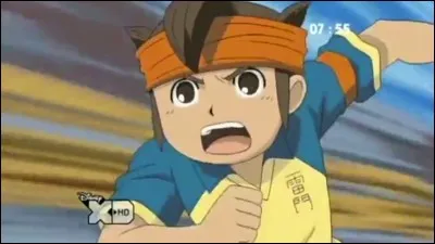 Mark Evans est le capitaine et le gardien de l'équipe du collège...