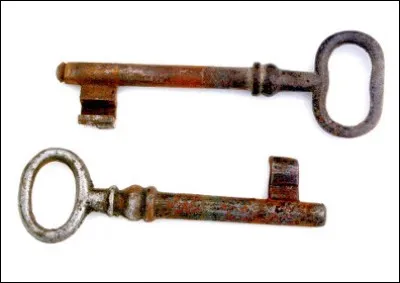 Parmi ces quatre mots, quel est celui qui n'est pas synonyme de "inutile" ?