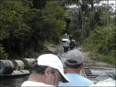 Animal marin, fixé aux rochers littoraux !