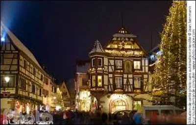 Nous terminons cette balade au march&eacute; de No&euml;l de Kaysersberg. Pour ce faire, nous devons prendre la direction de l'Alsace et du d&eacute;partement ...