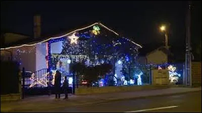 Nous nous rendons maintenant en Aquitaine, &agrave; Pessac. Commune viticole, elle se situe dans le d&eacute;partement ...