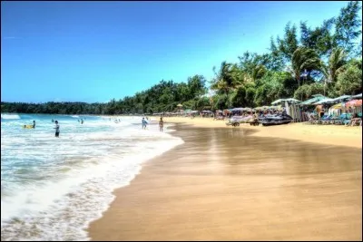 Encore une plage où l'eau est chaude en cette saison : il s'agit de Phuket et de son eau à 28°. Dans quel pays êtes-vous ?
