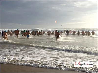 Vous avez peut-être trouvé la Manche un peu fraîche et vous allez vers l'Atlantique, aux Sables d'Olonne. Quelle est, à votre avis, la température de l'eau ?