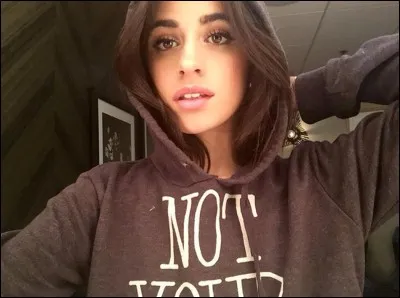 Avec qui a-t-elle chanté " I know what you did last summer" ?