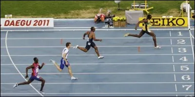 Il se venge quelques jours plus tard en se donnant à fond sur le 200m. Quel chrono réalise-t-il ?