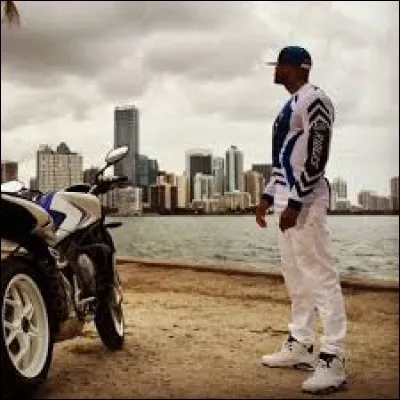 "Jusqu'ici tout va bien, plus rien n'm'étonne." sont des paroles de :