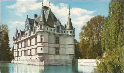 Joyau du XVIe siècle, c'est le château...