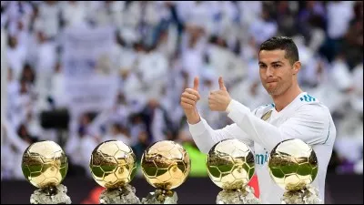 Pourquoi a-t-il vendu son Ballon d'or cette année ?